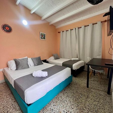 Casa De Pinos Hotel Bucaramanga Extérieur photo